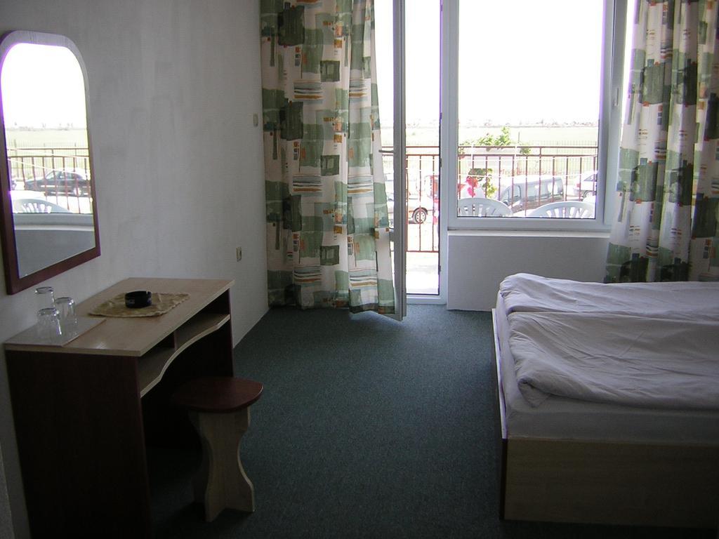 Galina Guest House Obzor Room photo